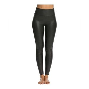 Spanx Faux Leather Legging WINE color not black Medium